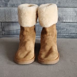 UGGS boots girls size 3